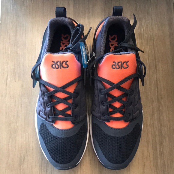 Asics Men's Running Shoes(black/gray/orange) - Picture 2 of 7
